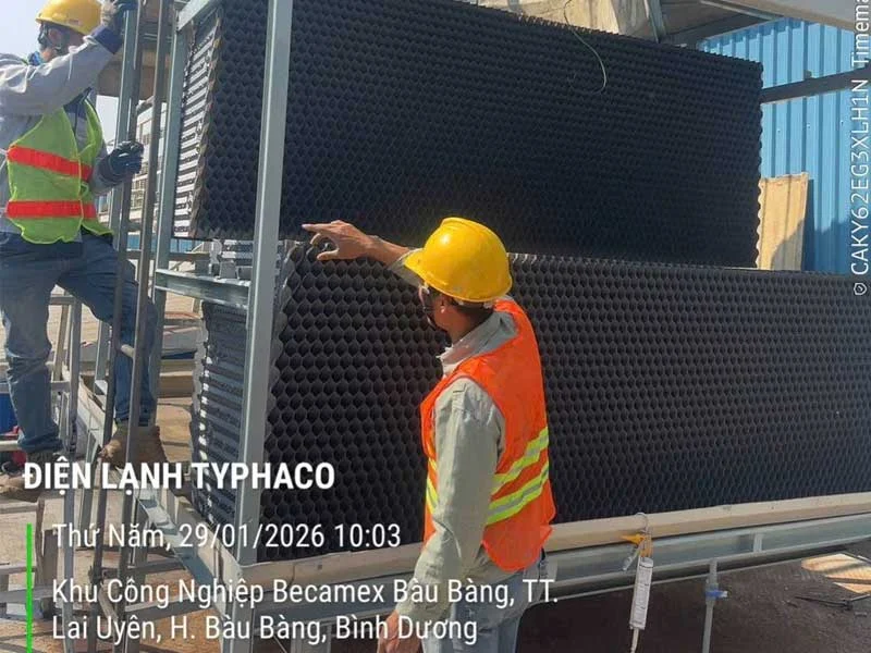 Thay máy nén, bảo trì cụm Chiller 160HP tại KCN Becamex